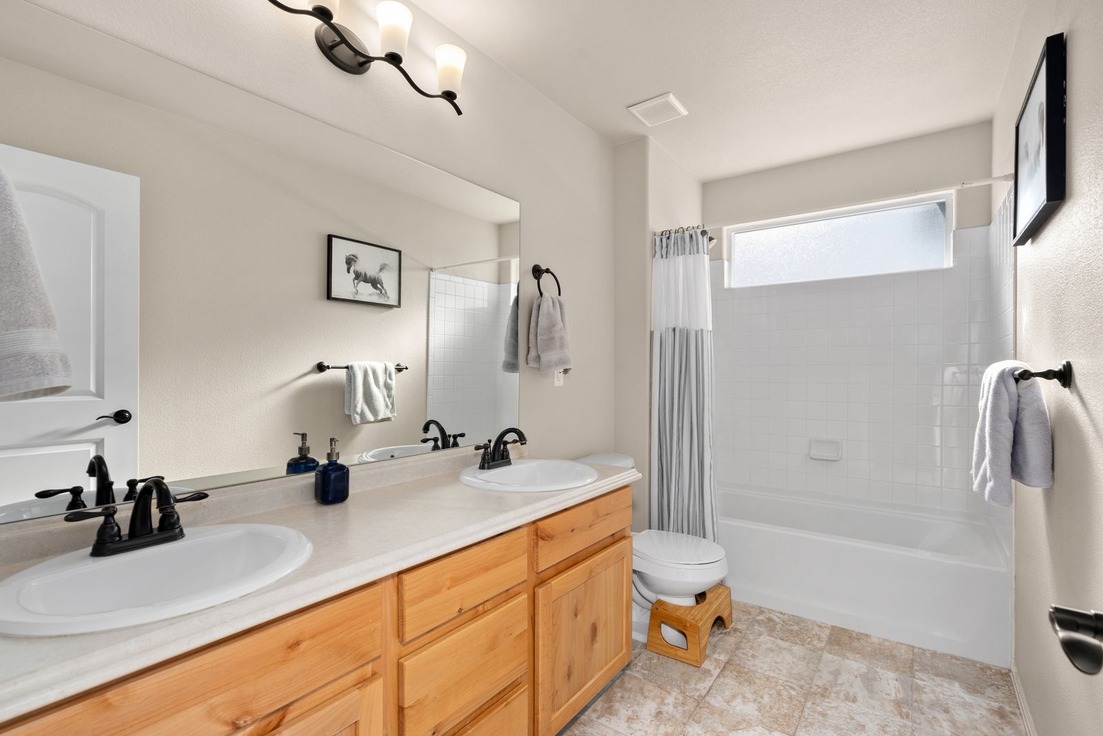 Office Toilet Cleaning: Solving the Restroom Problems That Frustrate NJ Businesses