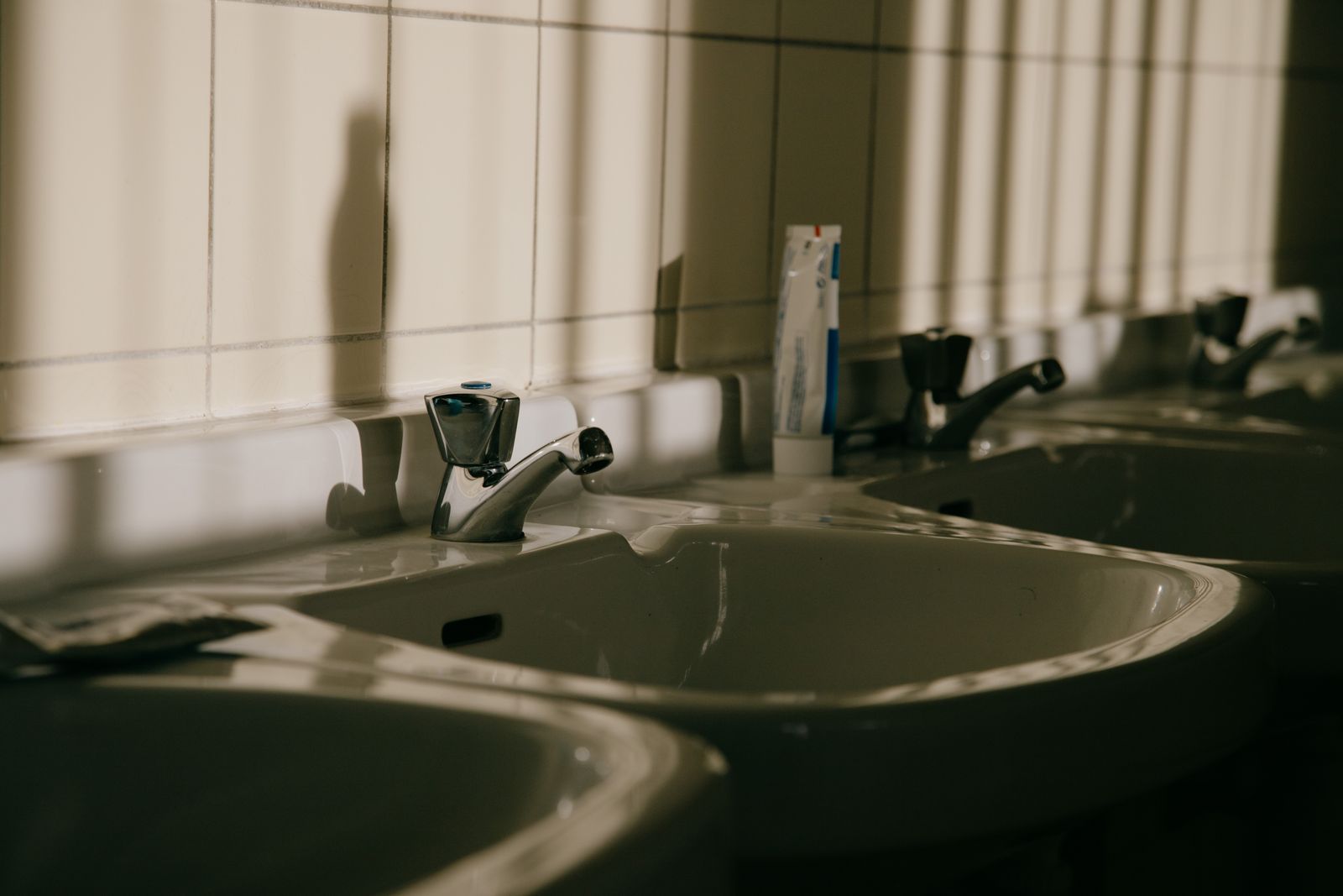 Office Washroom Cleaning Checklist for Spotless NJ Offices