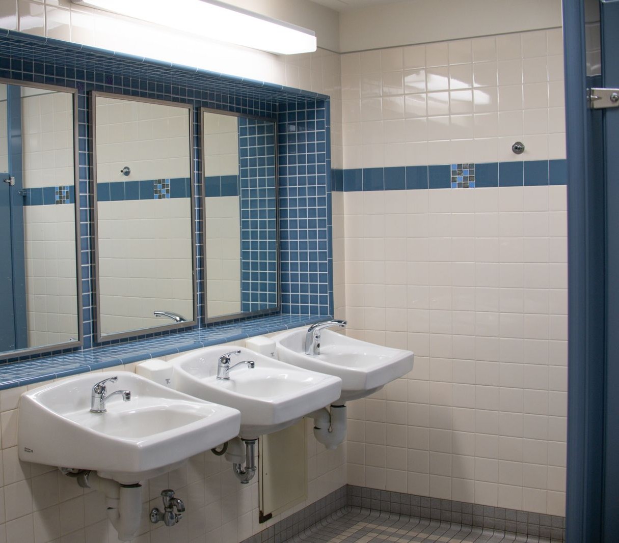 Commercial Restroom Cleaning Procedures: A Step by Step SOP for NJ Facilities